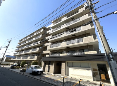 【外観】 | グラン・ドムール城陽 | 1991年3月竣工で総戸数は40戸です。