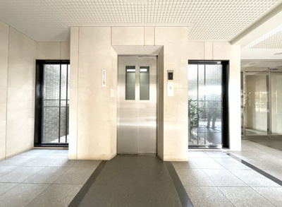 【エントランス】 | グラン・ドムール城陽 | 【エレベーター】