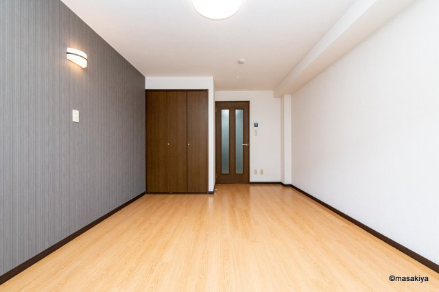 ブラウンヒルズ2番館の洋室