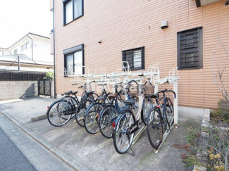 【その他共用部分】 | 駐輪場は1世帯1台まで無料で使えます♪