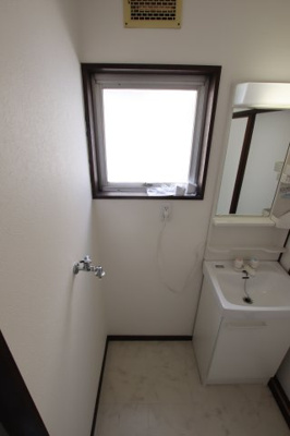 【洗面所】 | 河内長野市上田町貸家 | 室内洗濯機置き場