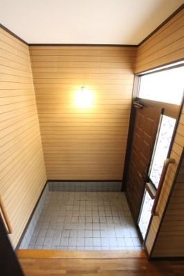 【玄関】 | 河内長野市上田町貸家