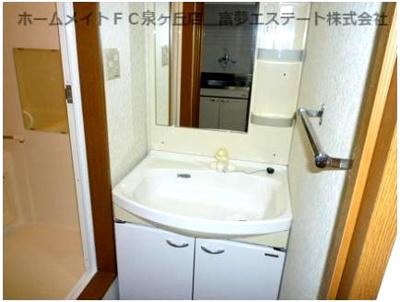 【独立洗面台】 | リヴェール東野 | 独立洗面台、朝の身支度には欠かせません