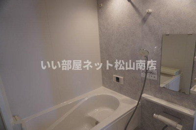 【浴室】 | フェリエⅥ