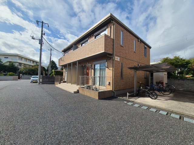 カーサ楠の木Bの駐車場