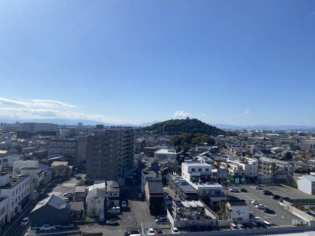 デュオヒルズ小牧の展望|小牧山と同じ高の景色です♪