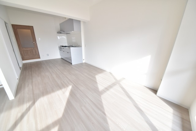 ポレスター呉中央の居間・リビング