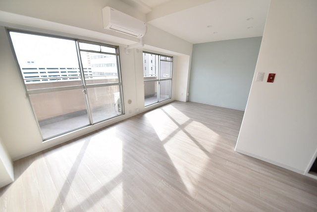 ポレスター呉中央の居間・リビング