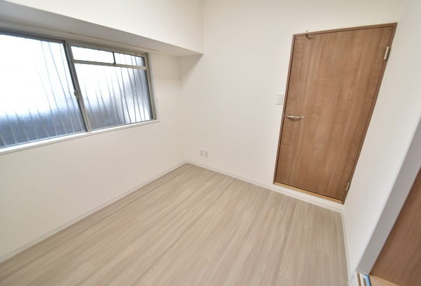 ポレスター呉中央の居間・リビング