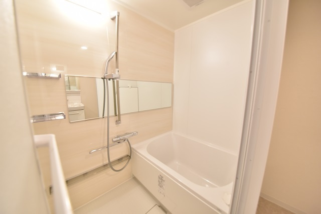 ポレスター呉中央の浴室