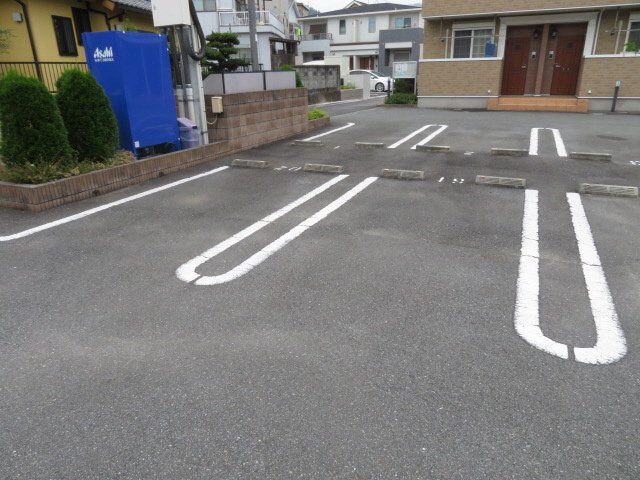 エスペランサⅢの駐車場