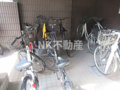 【その他共用部分】 | リバーライズ永和（河内永和賃貸） | 駐輪場です