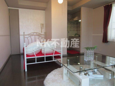 【居間・リビング】 | リバーライズ永和（河内永和賃貸） | 洋室です