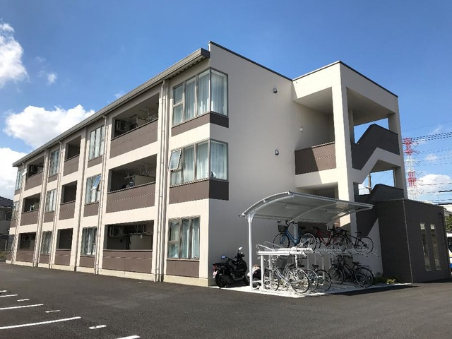 Grandirの駐車場