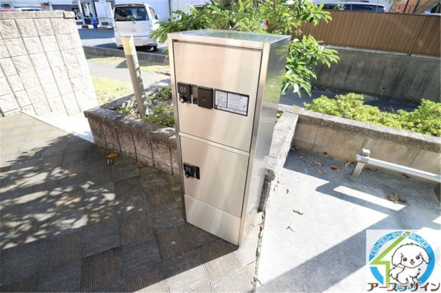 DヴェルジェⅡのその他共用部分|宅配ボックスです