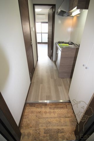 ウインズコート西梅田Ⅱの玄関