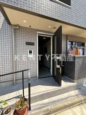 【エントランス】 | スカイハイム仲六郷 | ゆとりのあるエントランスです