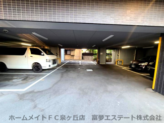 【駐車場】