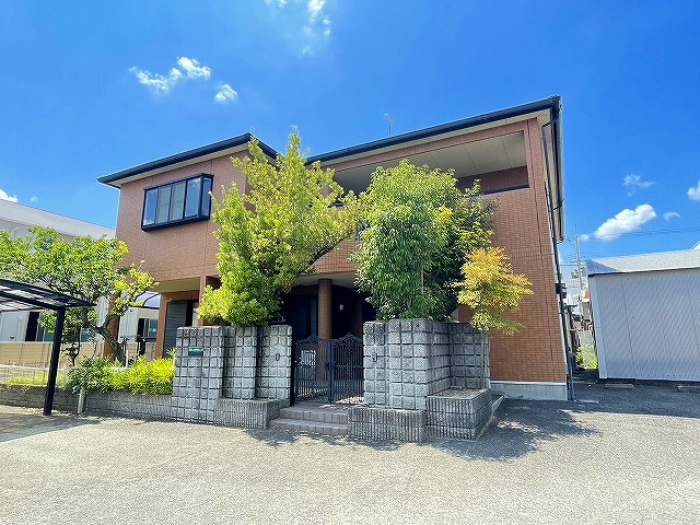 義本一戸建の外観|外はこのようになっています