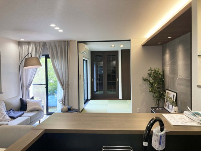 【居間・リビング】 | 桂坂 御陵大枝山町一丁目一戸建