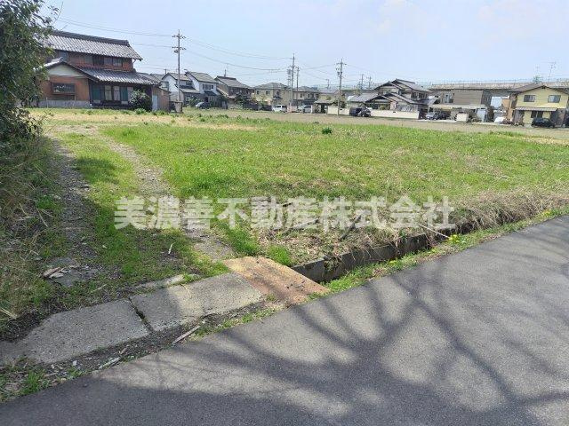 ６２７５４　本巣市七五三土地の外観