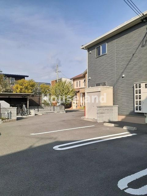 サーム・ヴェリテ　Ⅱの駐車場|駐車場