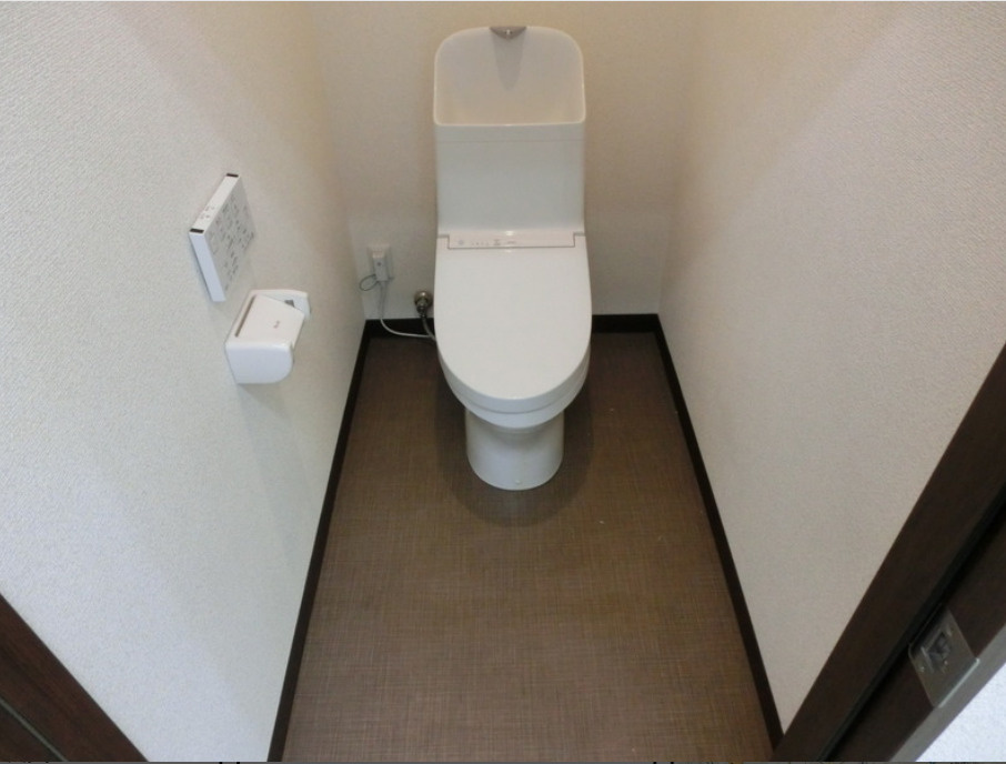 大津市松原町の店舗事務所のトイレ|トイレです
