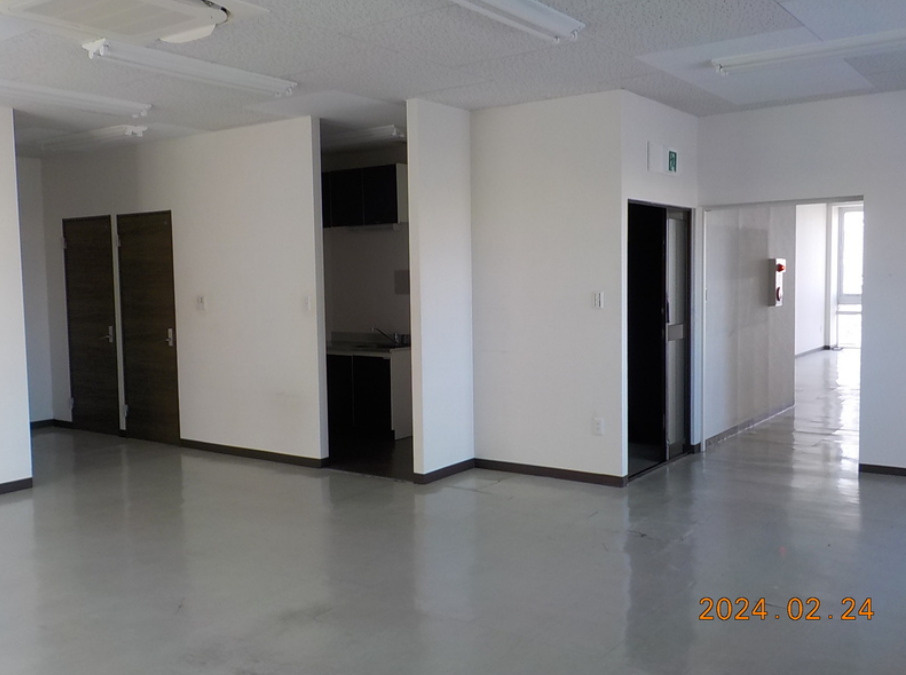 大津市松原町の店舗事務所の内装|室内です
