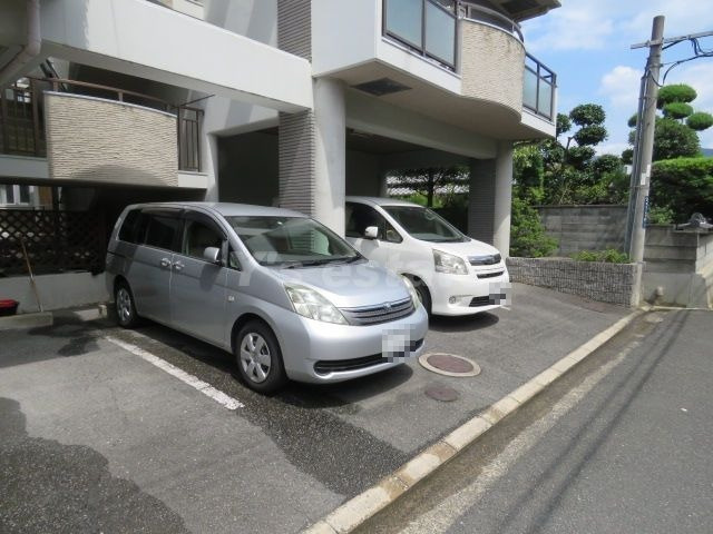 【駐車場】 | DESAPUTRI