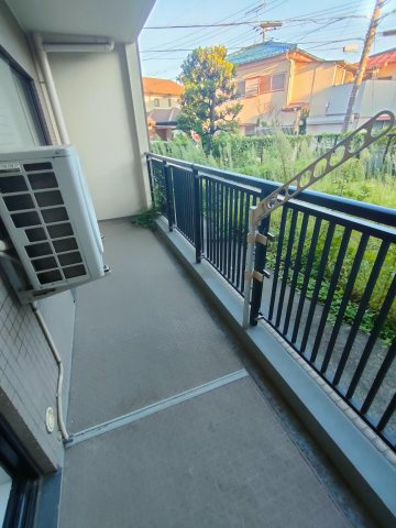 T's garden府中のバルコニー