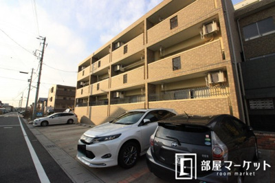 【駐車場】 | ゴールデンヒルズ | 同型タイプ