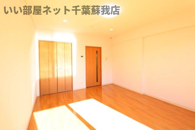 Biz STAY 千葉・蘇我の洋室|落ち着いた色調の洋室です