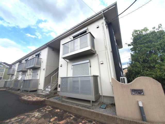 グリーンヴィレッジA棟の外観|落ち着いた雰囲気の外観です