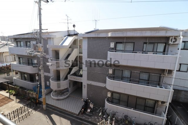 【外観】 | クリスタルシャトー | 別部屋写真