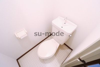 【トイレ】 | クリスタルシャトー | 別部屋写真