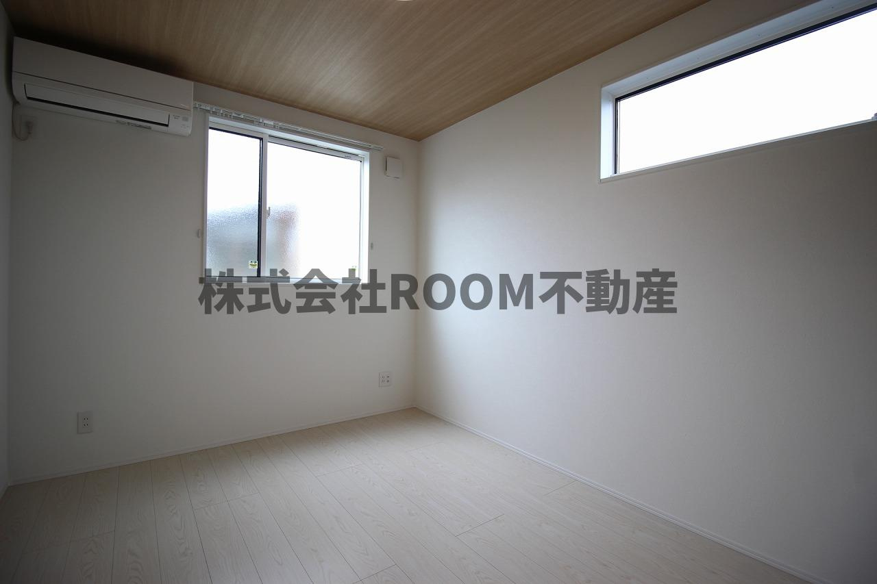 ネストプレイス高木の居間・リビング