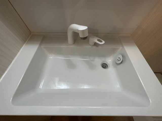 藤和シティコープ平和が丘の独立洗面台|朝の支度にも助かる、独立の洗面化粧台