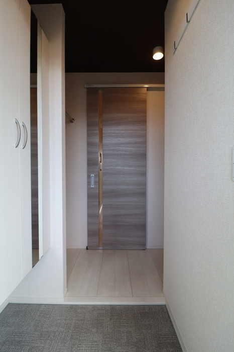 アクシア西本町の玄関