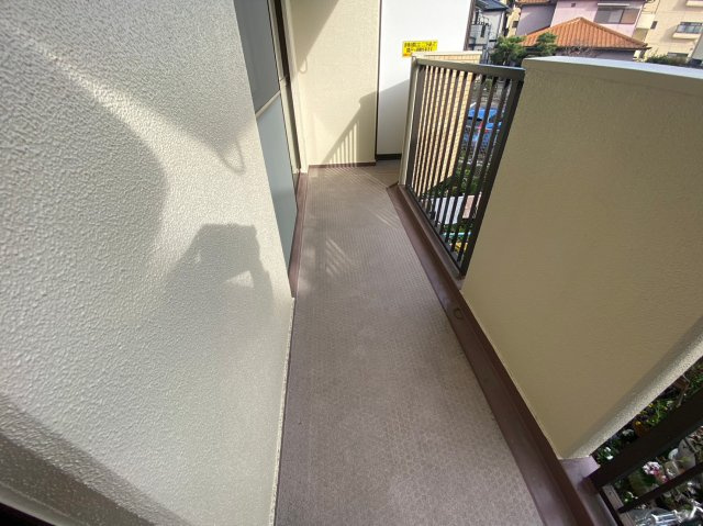 ユニーブルマンション本郷台のバルコニー|陽当り良好なバルコニーです♪洗濯物が良く乾きます。