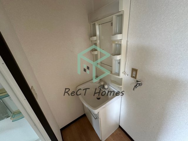 姫路市飾磨区中島のハイツの独立洗面台