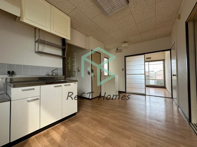 姫路市飾磨区中島のハイツの居間・リビング