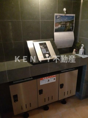 【エントランス】 | ホマーロ品川 | 落ち着いたエントランスです