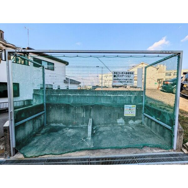 赤松コーポの駐車場