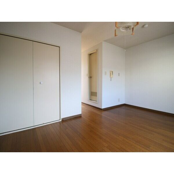 赤松コーポの居間・リビング