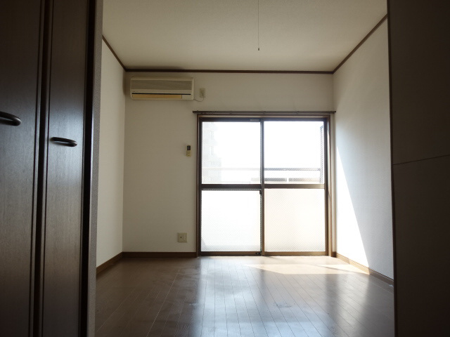 第2赤松コーポの居間・リビング