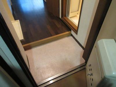 メルクマールK（メルクマールケー）の玄関