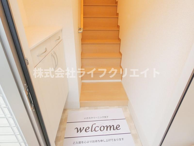 グランシャリオ万願寺の玄関