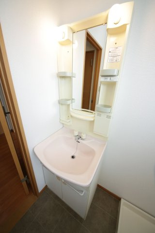 パルやなべの洗面所