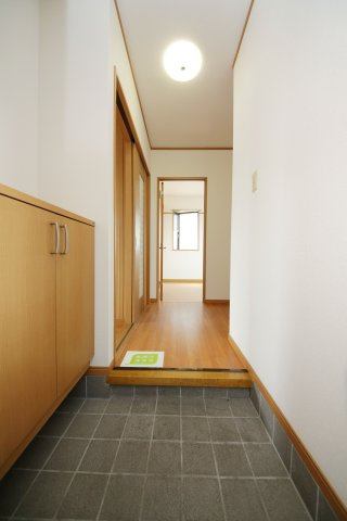 パルやなべの玄関