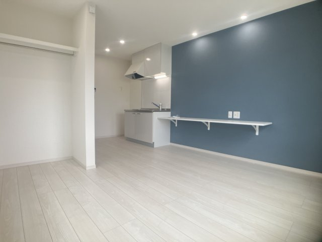 メゾン・ド・ルミエール国府台の居間・リビング